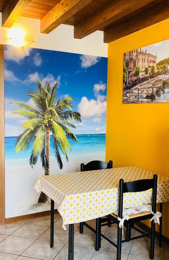 Palm Beach - Your Private And Complete Apartment In Desenzano Del Garda Buitenkant foto