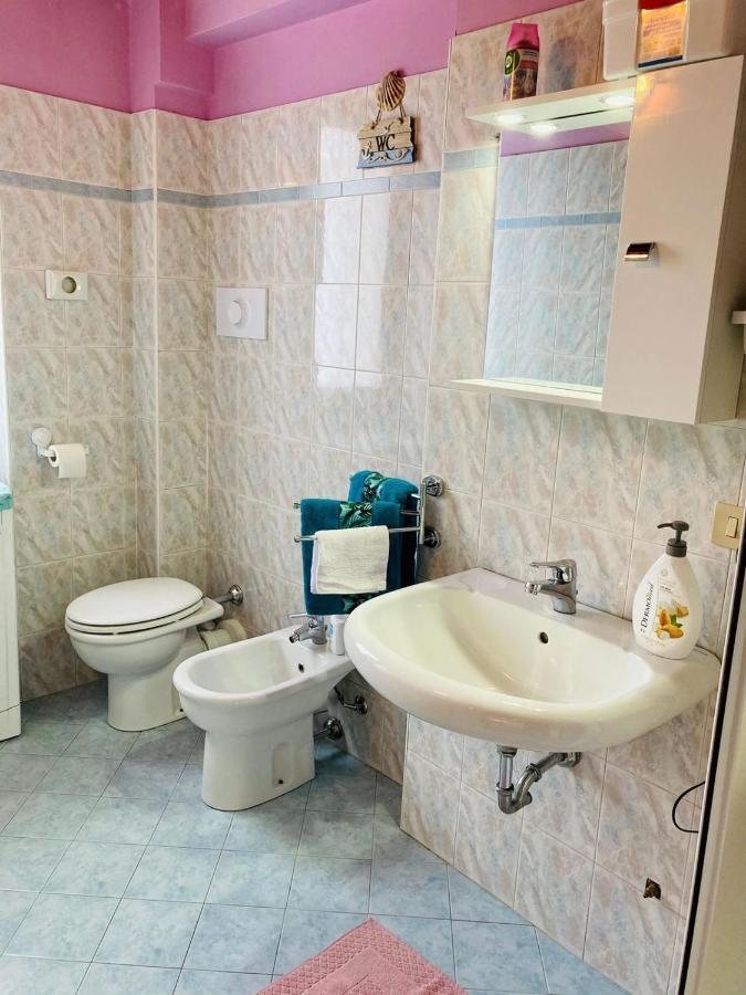 Palm Beach - Your Private And Complete Apartment In Desenzano Del Garda Buitenkant foto
