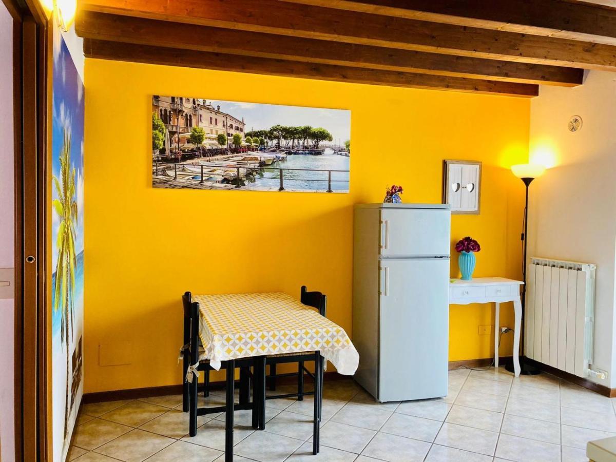 Palm Beach - Your Private And Complete Apartment In Desenzano Del Garda Buitenkant foto